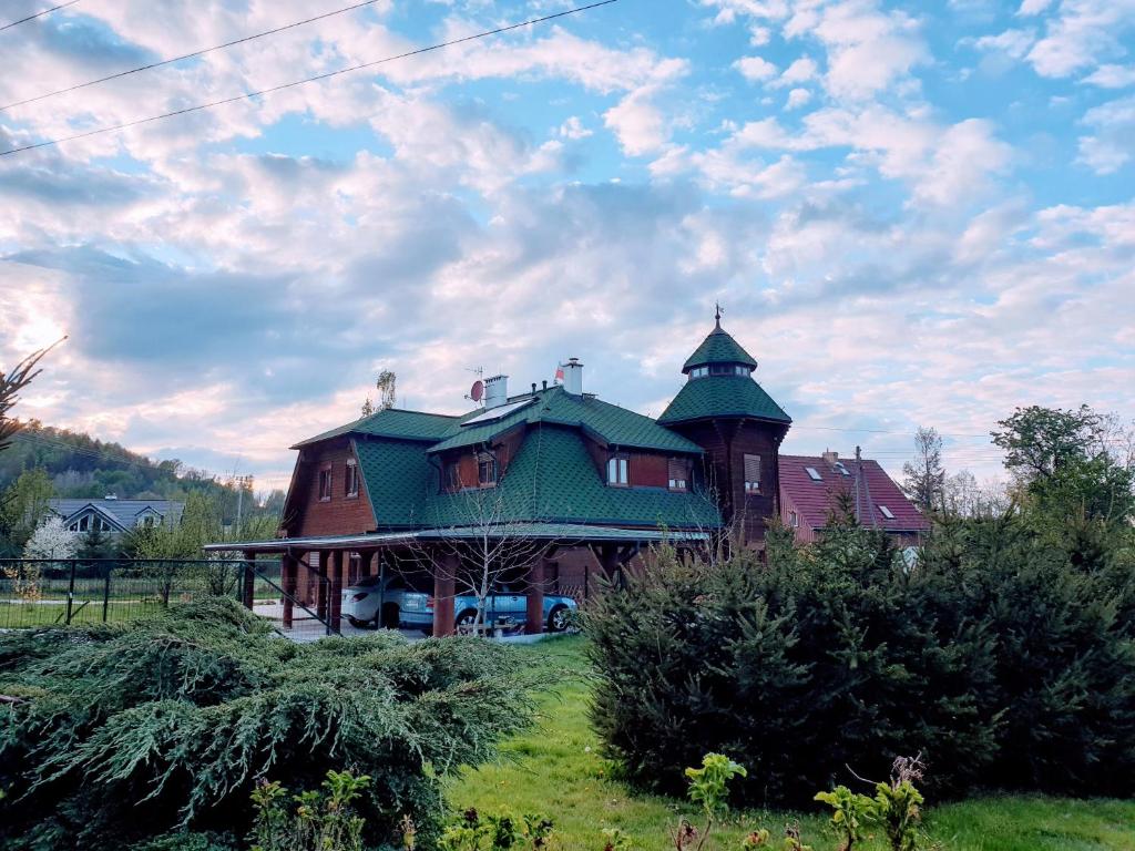 Jelenia Góra DWOREK ZIELONKA — photo 1