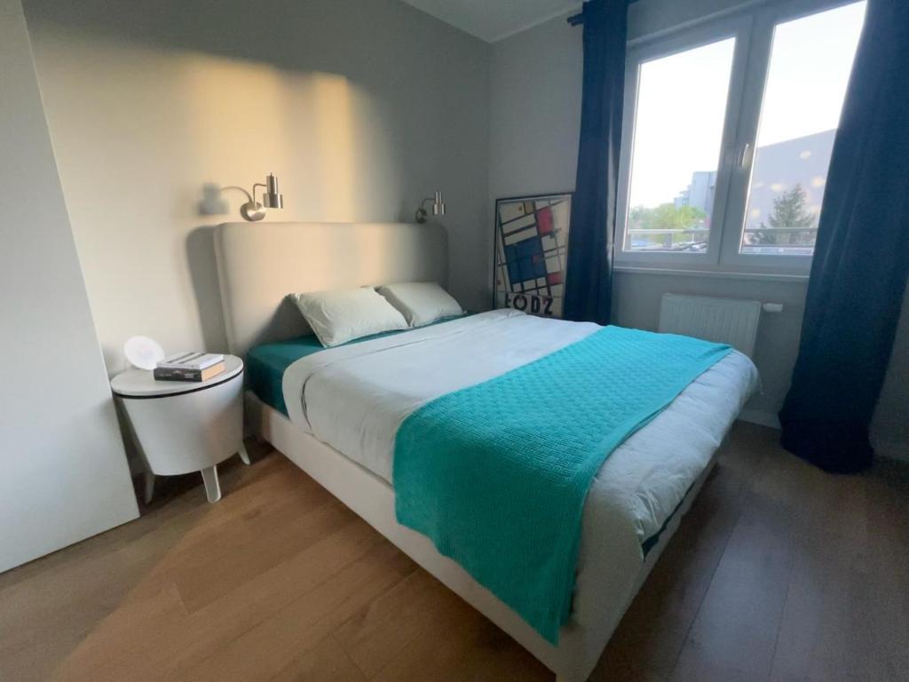 Royal Park Łazienki - Terrace Boutique Apartment photo 2