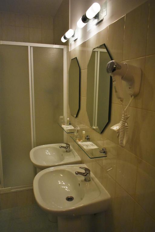 Hotel Złote Dęby photo 3