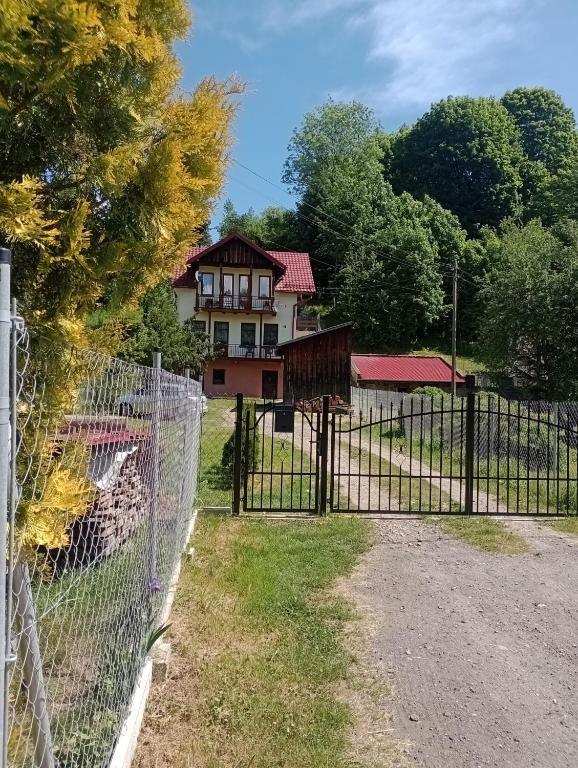 Skalny domek photo 2