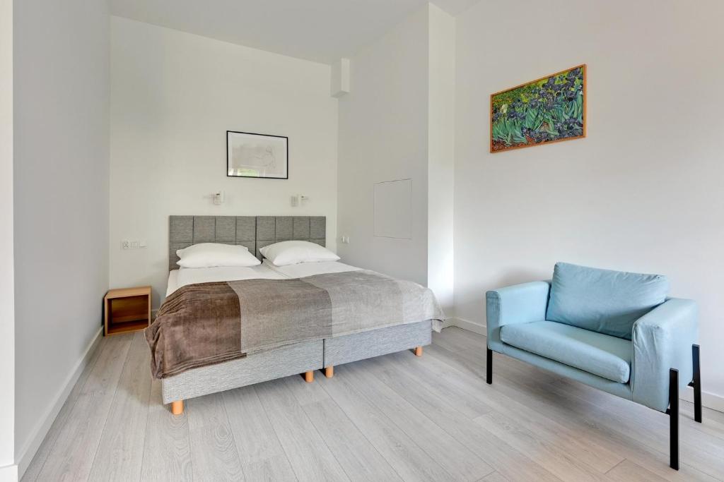 Grand Apartments - Studio Apartment 50 m from Monte Cassino photo 2