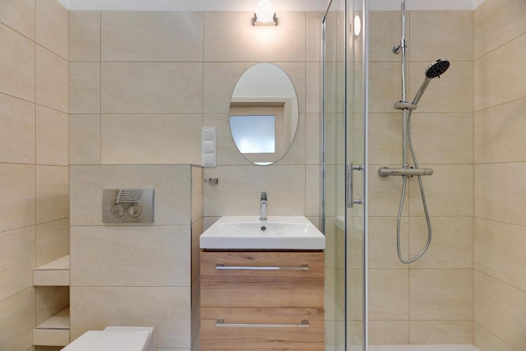 Grand Apartments - Studio Apartment 50 m from Monte Cassino photo 3