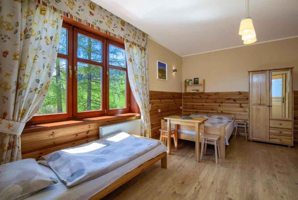 Schronisko PTTK Trzy Korony photo 2