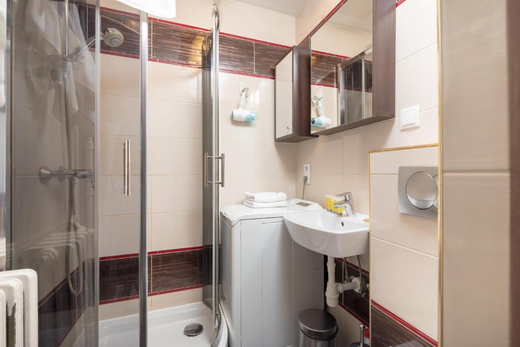 Włochy Ratusz Lovely Apartment by BookingHost photo 3