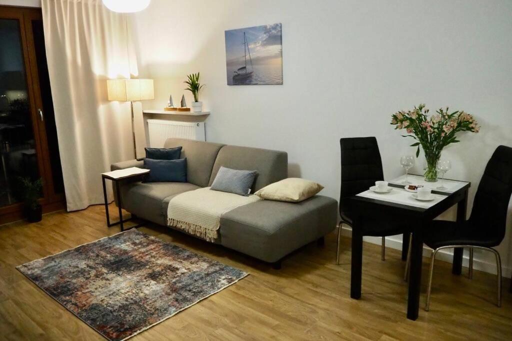 Sunny apartment in Wilanów close Town Hall — photo 1