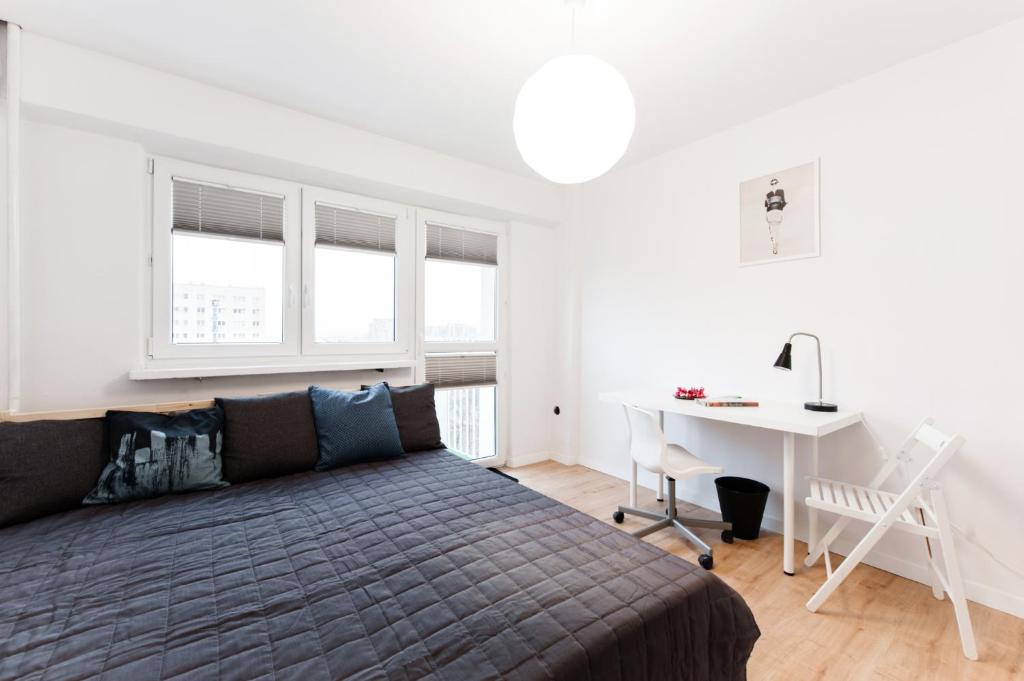 ROOM — photo 1