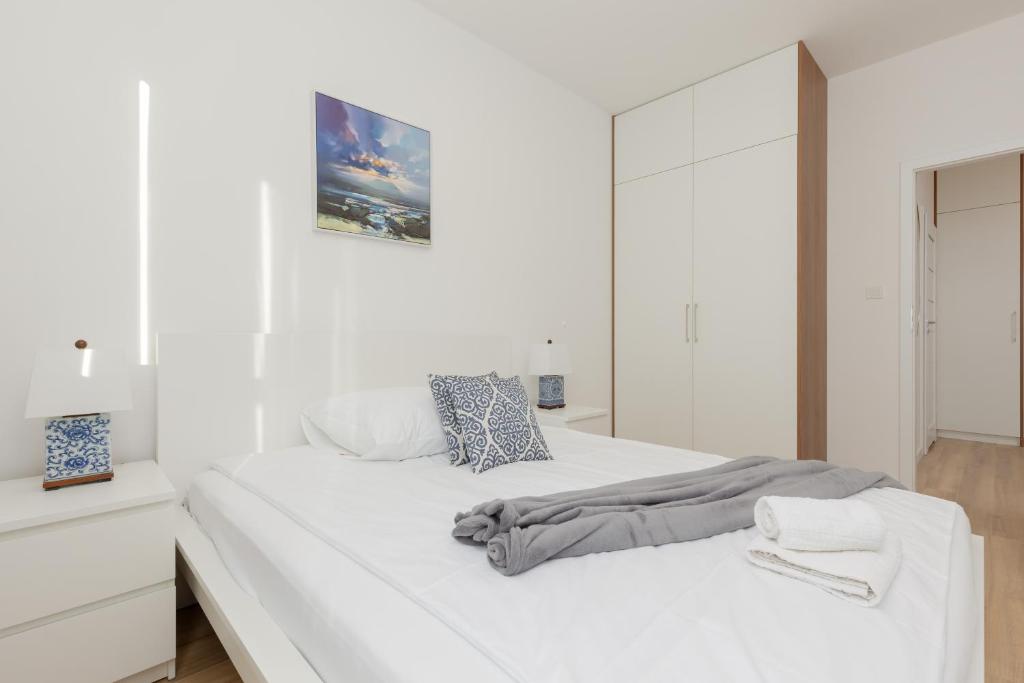 Sarmacka 23 apartment next to Medicover and Paley photo 2