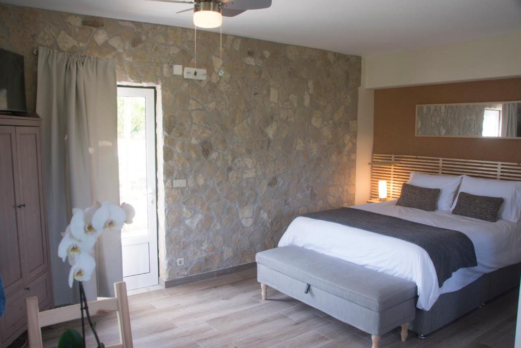 The Fig Boutique Suites photo 2