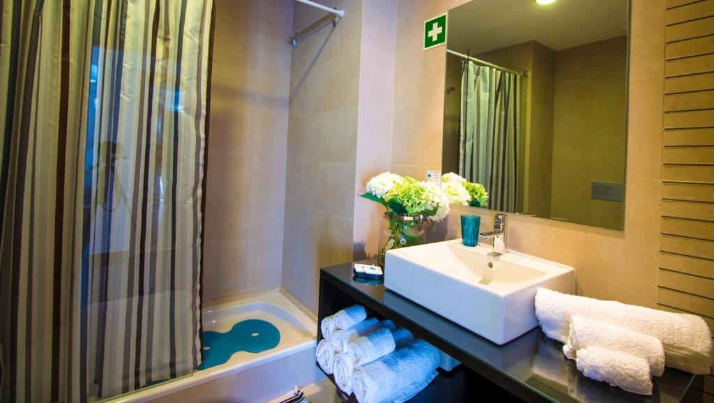 Rocha Tower 13D - Skyline Ocean View photo 3