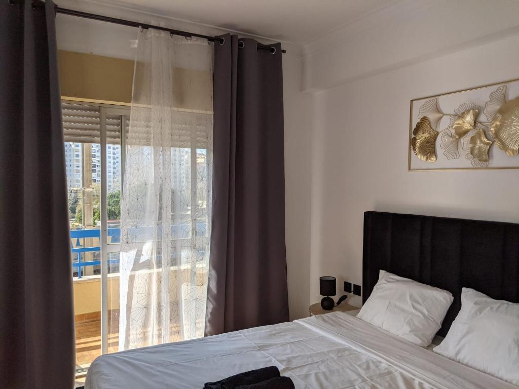Rooms 10 mins walk from train station! photo 2