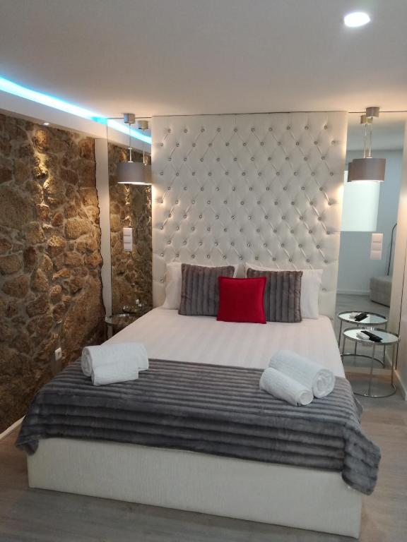 The Blue and White Porto House — photo 1