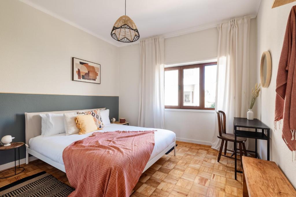 Trendy and Modern 3BR Family Home photo 2