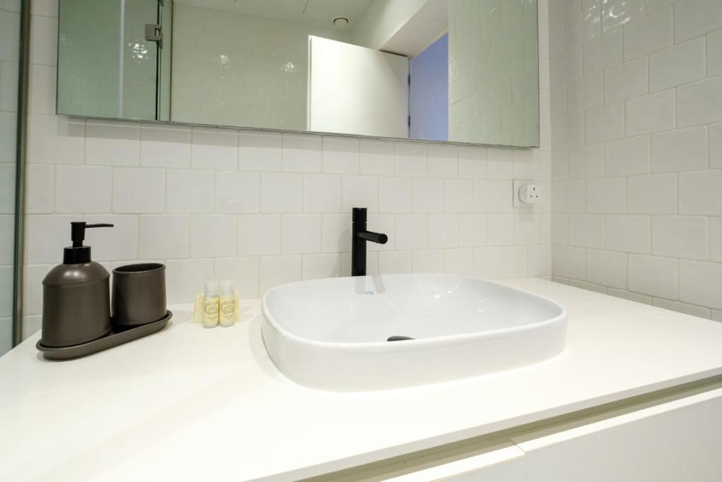 Spacious loft w. balcony in the heart of the city photo 3