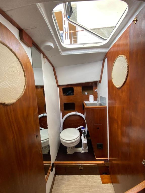 Sailboat Anand photo 3