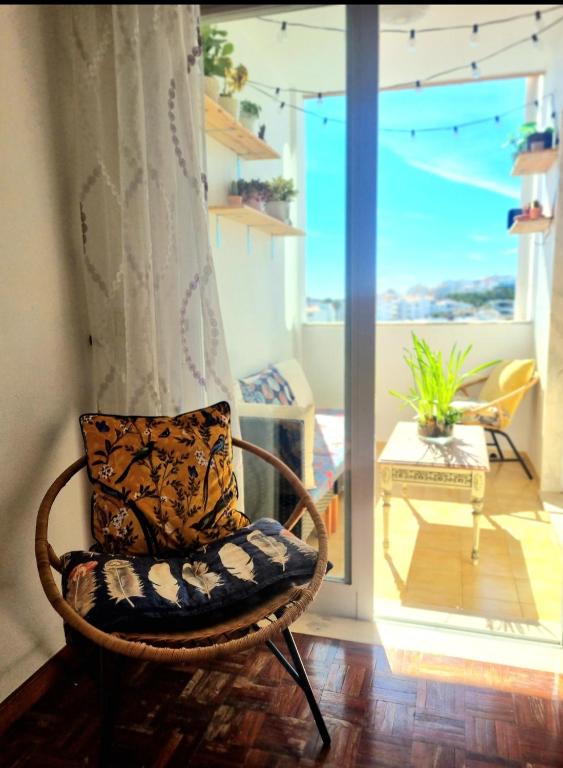 Stunning Room with private Bathroom and shared balcony — photo 1