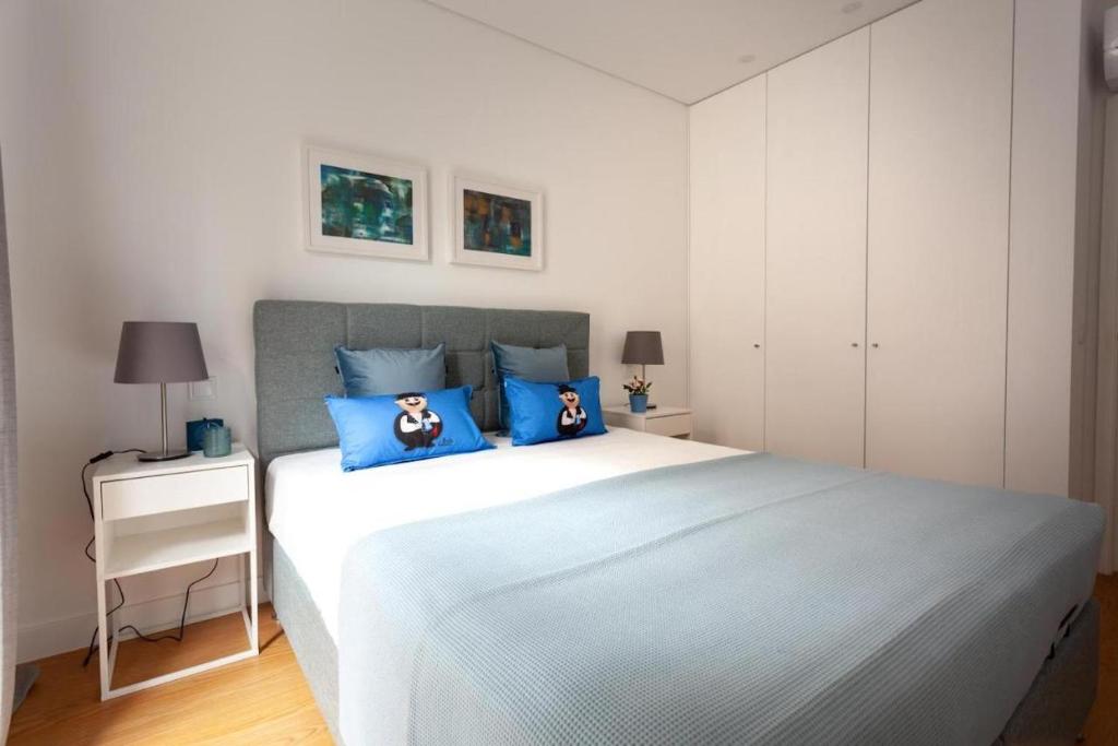 Stylish Almada Historic City apartment photo 2