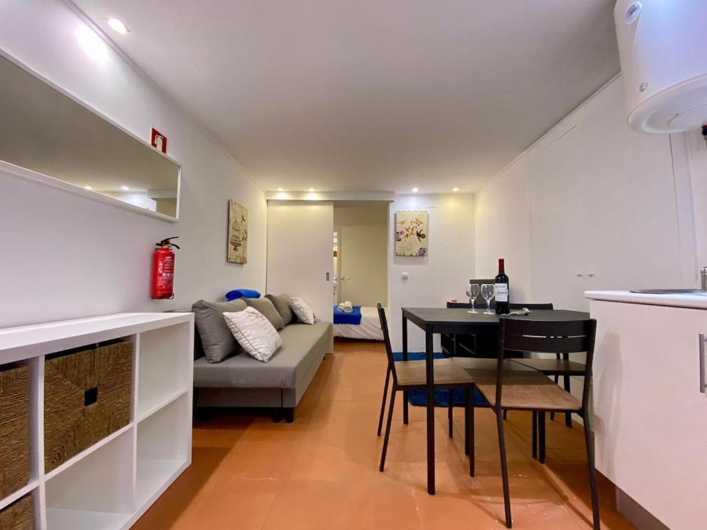 In Lisbon Blue Apartment — photo 1