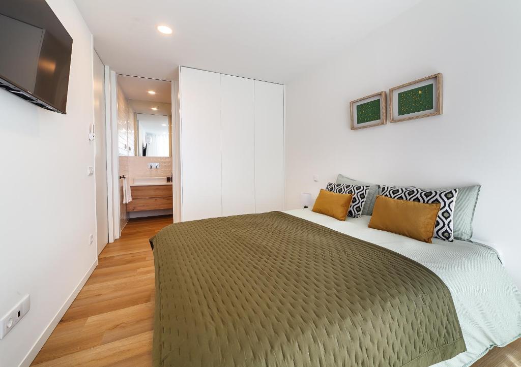 The Green Tiles Apartment incl Parking by Home Sweet Home Aveiro — photo 1