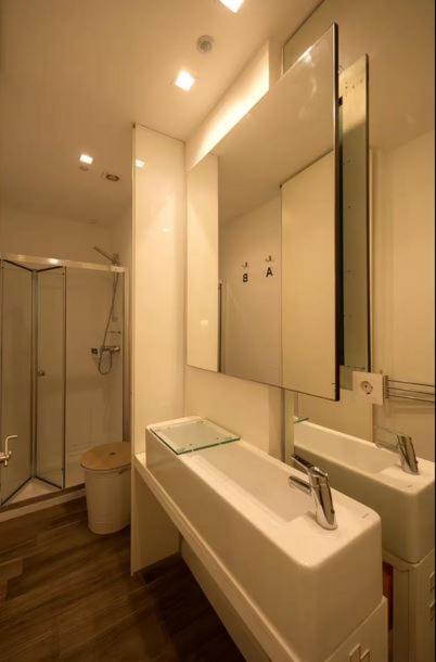 Space Shuttle studios - Tiny House photo 3