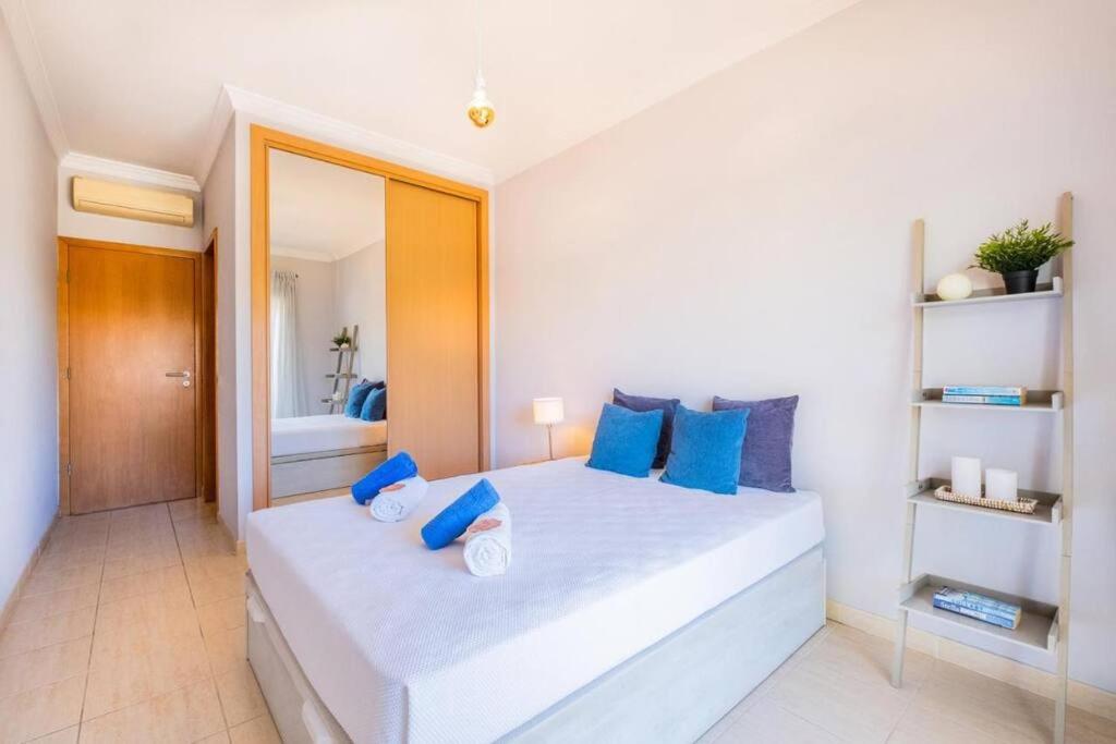 Solymar Apartment photo 2