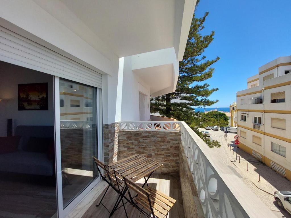 Sea View 2-beds 'Estrela' Apartment - Praia da Luz — photo 1
