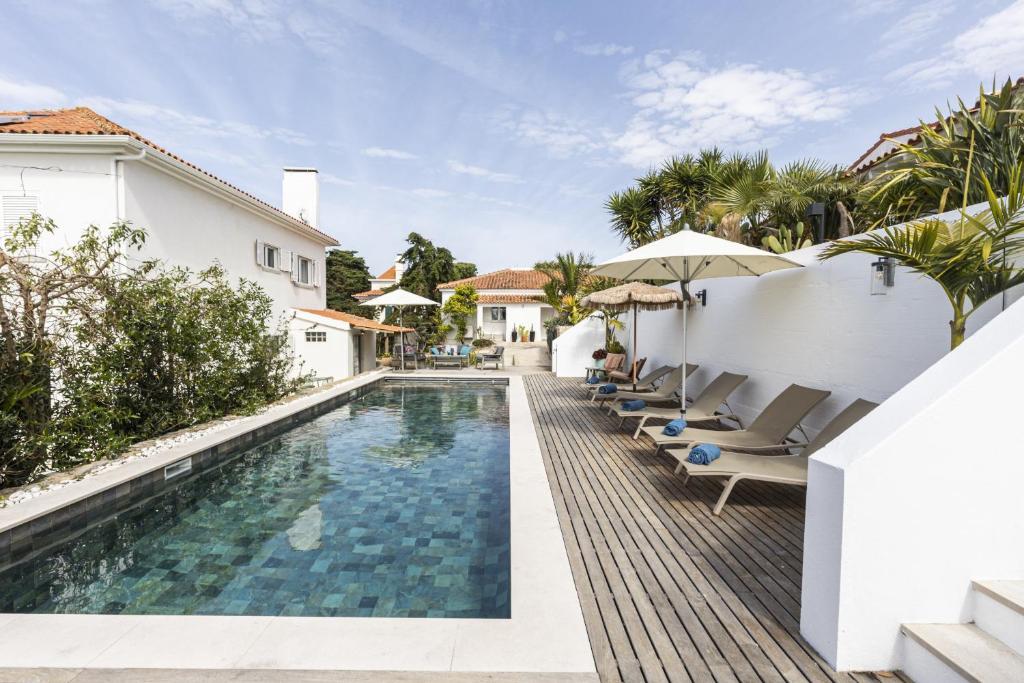 Estoril Contemporary Garden Villa by CadenzaLux photo 3