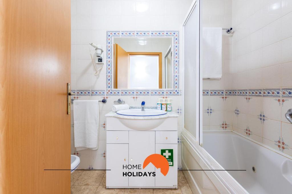 #198 Club Praia Mar by Home Holidays photo 3