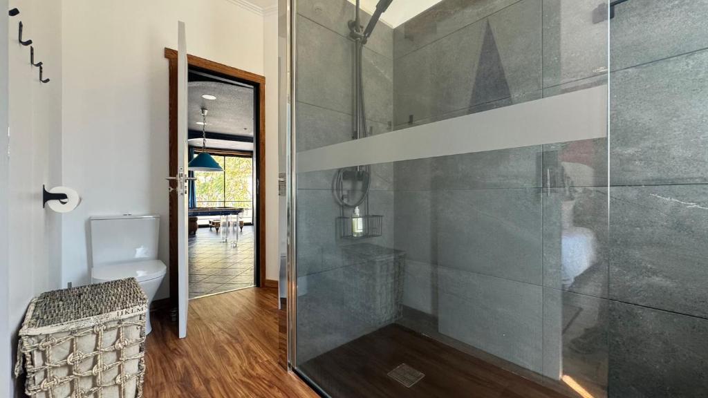 The Modern & Recycled House photo 3