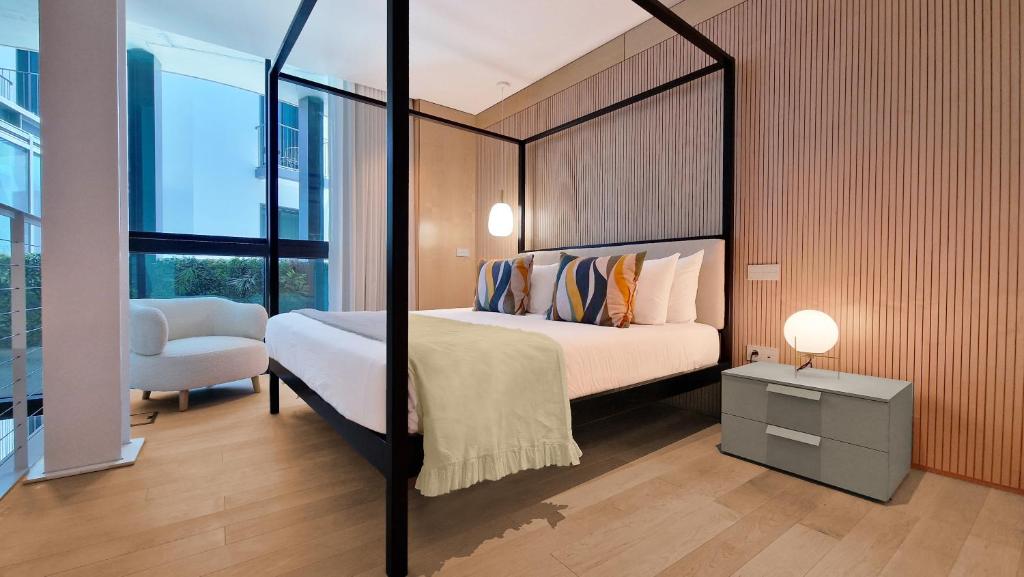 The Urban Retreat by LovelyStay photo 2