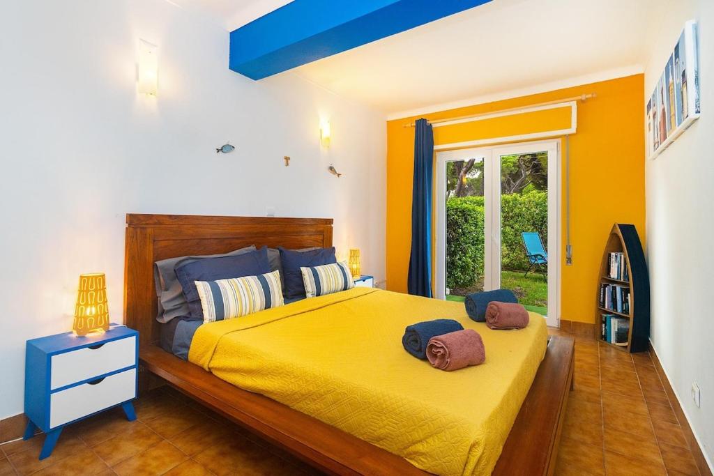 Sardinha Beach House photo 2