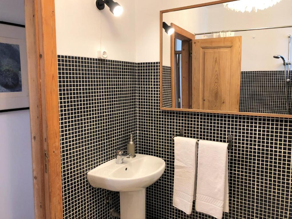 SM3 Cosy and Central with Rooftop Terrace and AC! In Príncipe Real photo 3