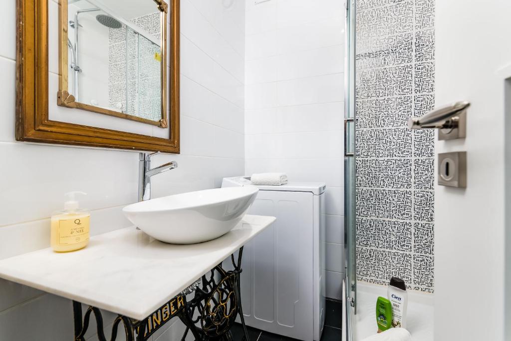 T2 Tiles Apartment Estoril photo 3