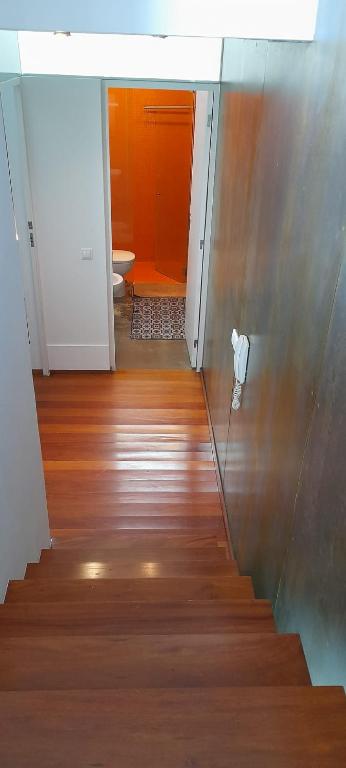 Stunning 2 double bedroom designer beach house. photo 3