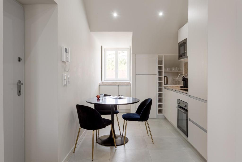 The Explorers Nest - 2BR in Lisbon photo 3
