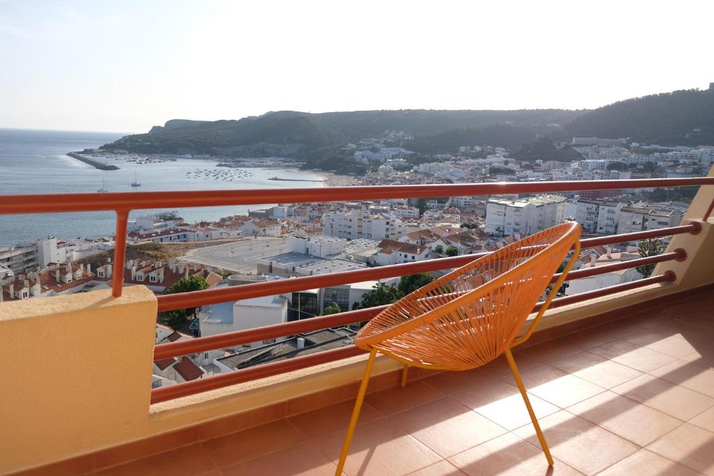 Sunset House over the Sea — photo 1