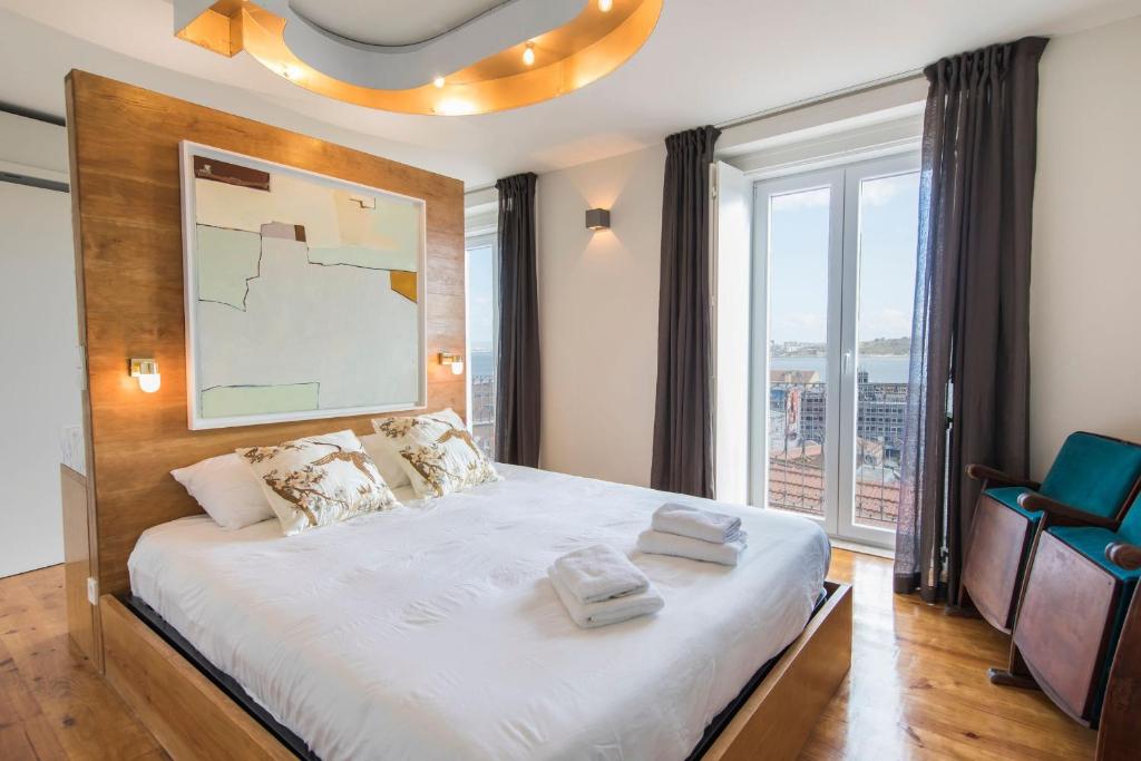 Stunning Penthouse with the best views by LovelyStay photo 2
