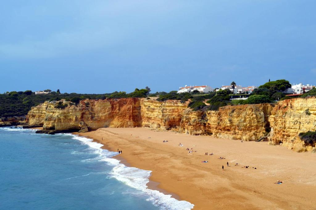 Comfortable Duplex Apartment with 2 bedrooms & 2 terraces 200 m away from the Ocean photo 2