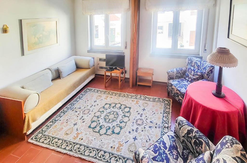 Sunny Cascais Apartment photo 2