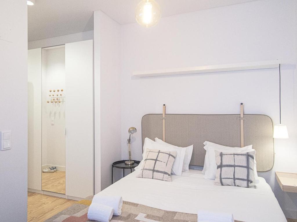 Bairro Alto Charming Bright Apt with AC Elevator photo 2