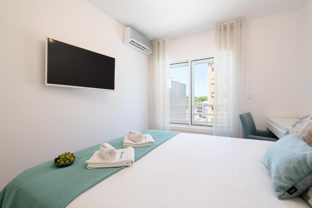 Host Wise - Stunning Trendy Flat w Balcony - Matosinhos photo 2