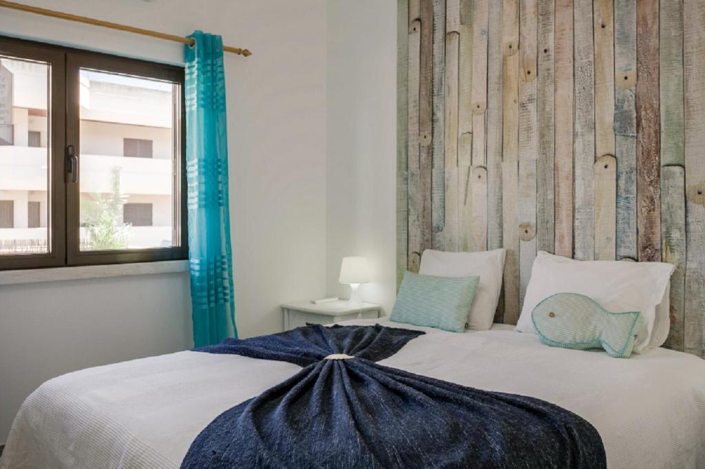 WOW Flat 200m Beach photo 2