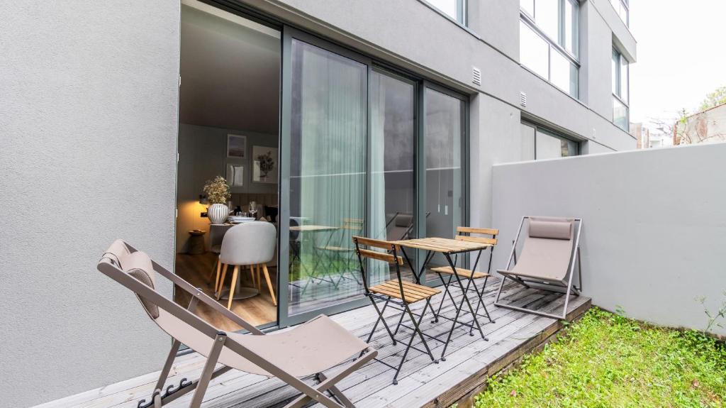 RUAH Apartments by LovelyStay photo 2