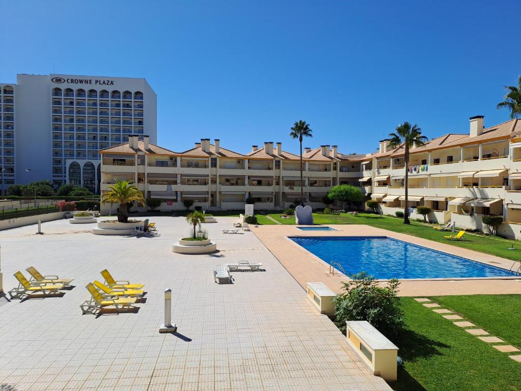 T2 Vila Atlântida Praia Vilamoura — photo 1