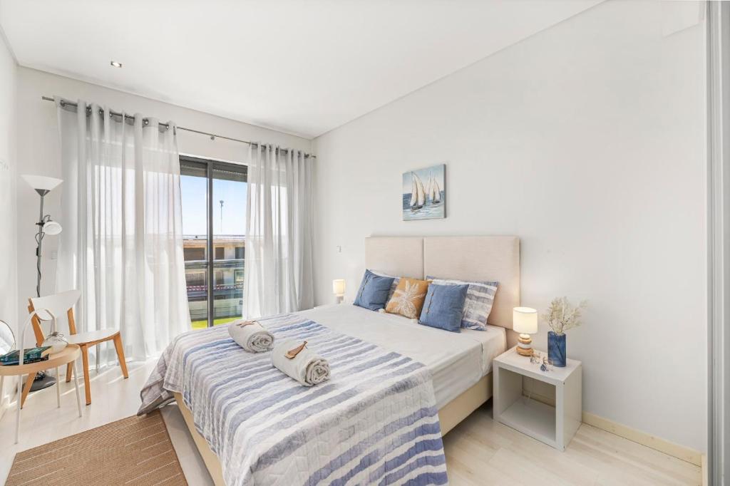 Seaview Serenity with Pool & Garden photo 2