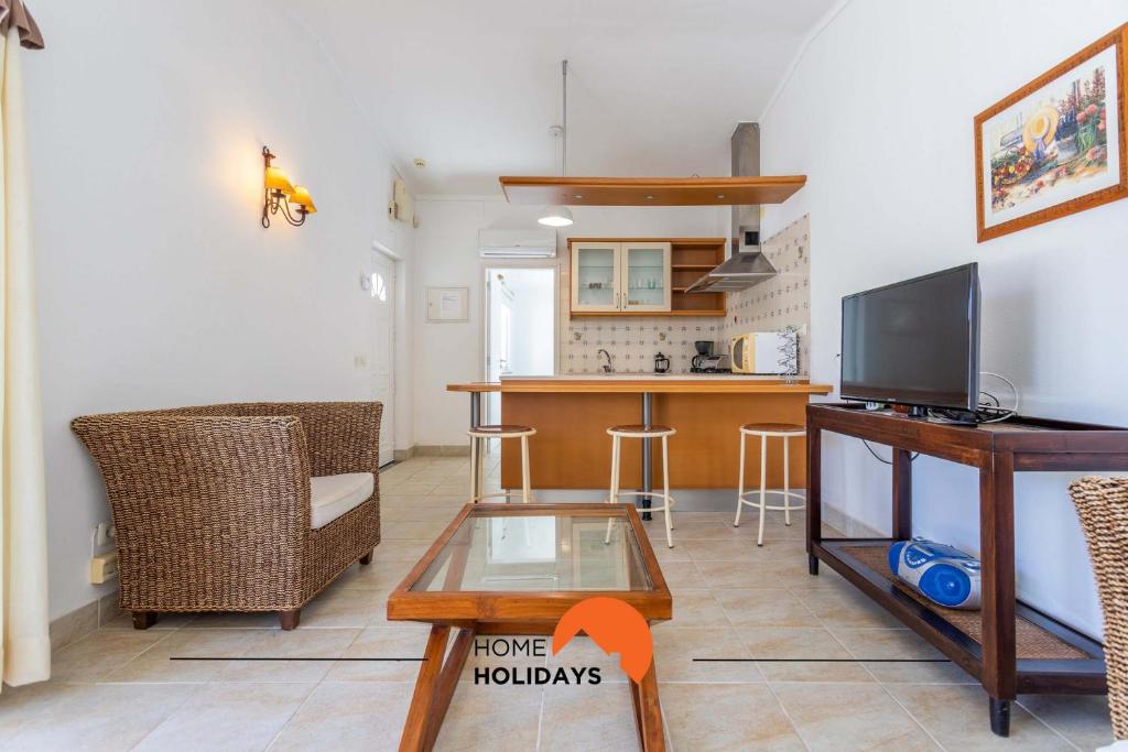 #133 Villa with Pool Quiet Area photo 2