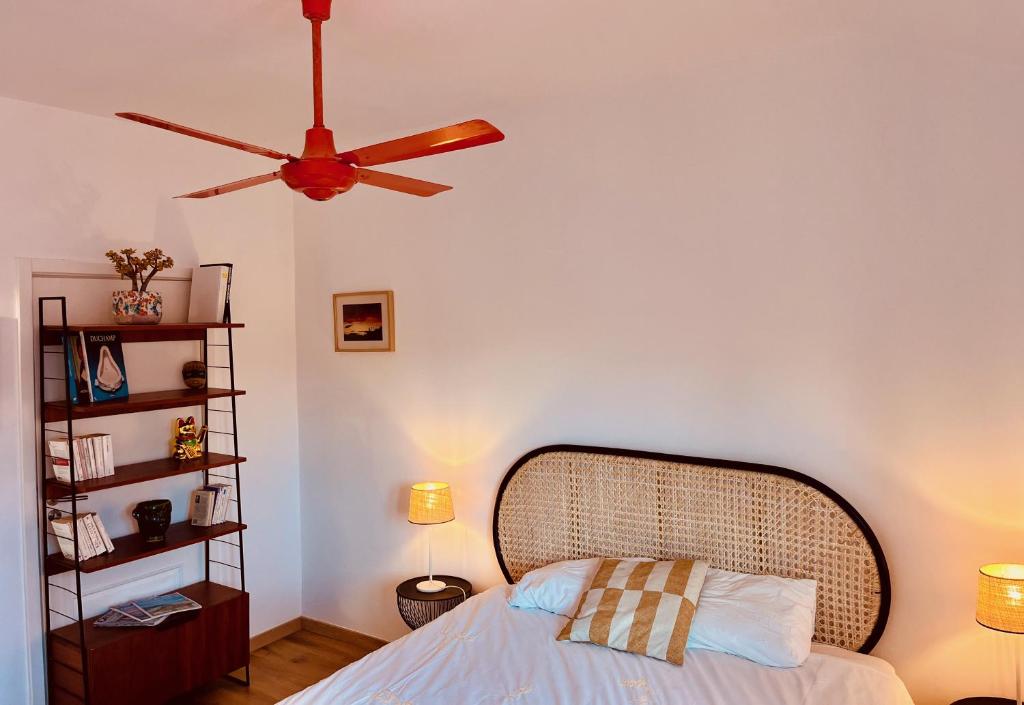 Superb Surf House Next to best Caparica Beach photo 2