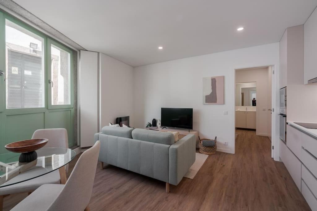 Mint Flat in Foz by the Douro — photo 1