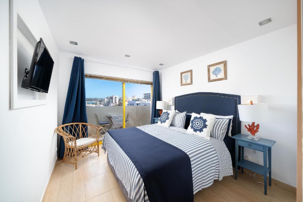 Stylish Apartment with a view and beach — photo 1