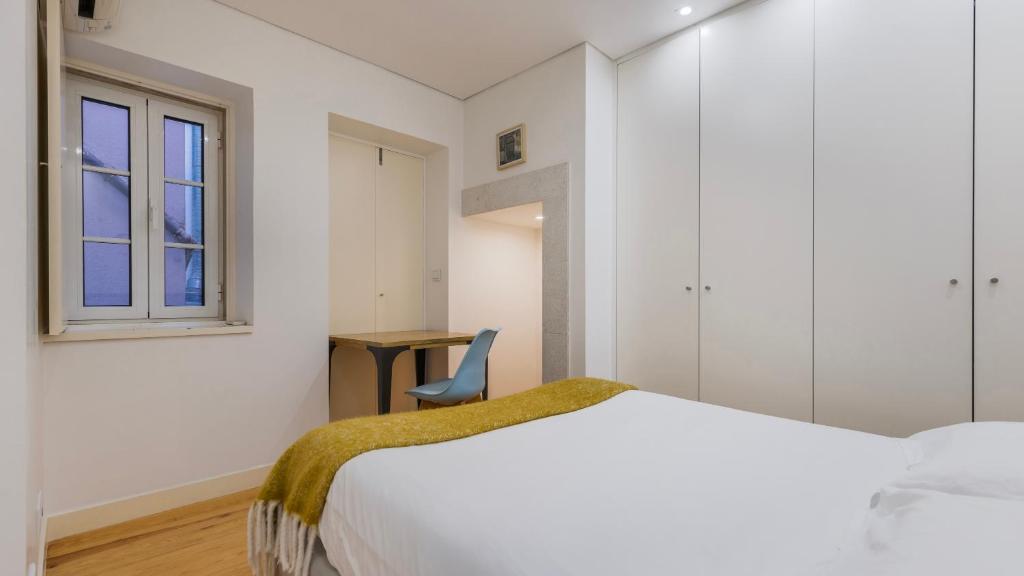 Modern Apartment in Bairro Alto by LovelyStay photo 2