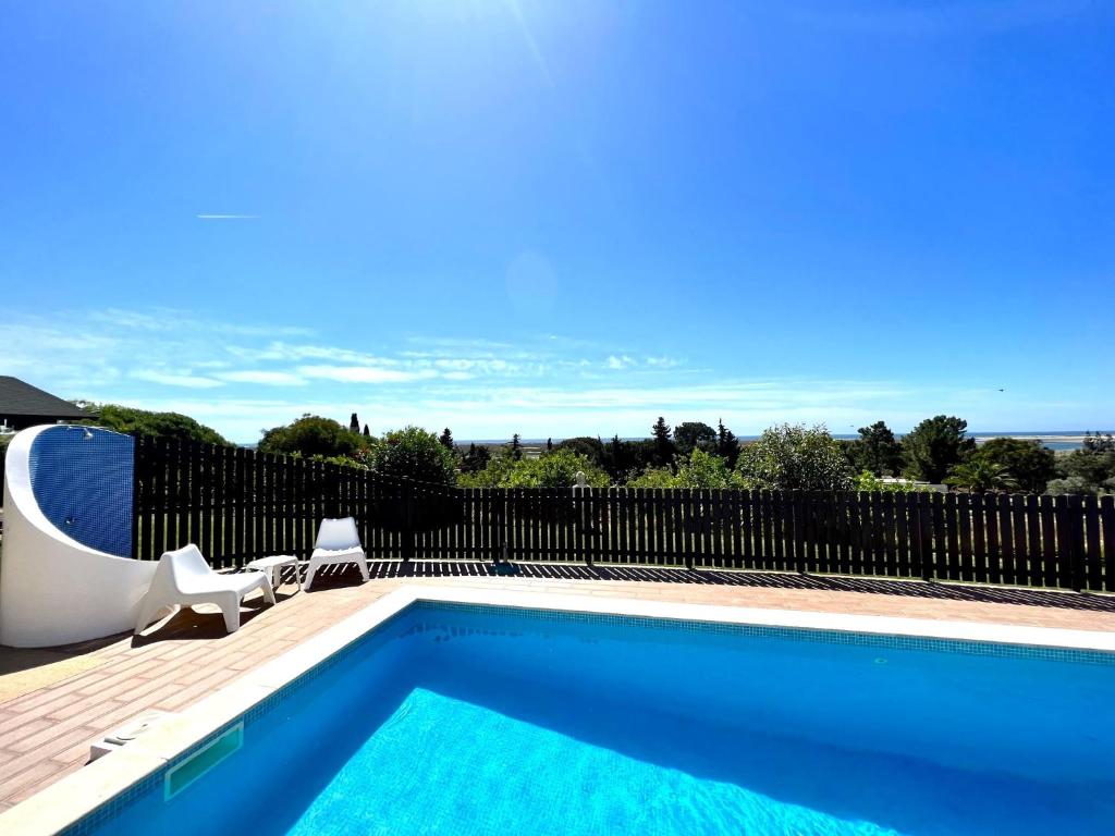 Tavira Vila Formosa 5 With Pool by Homing — photo 1